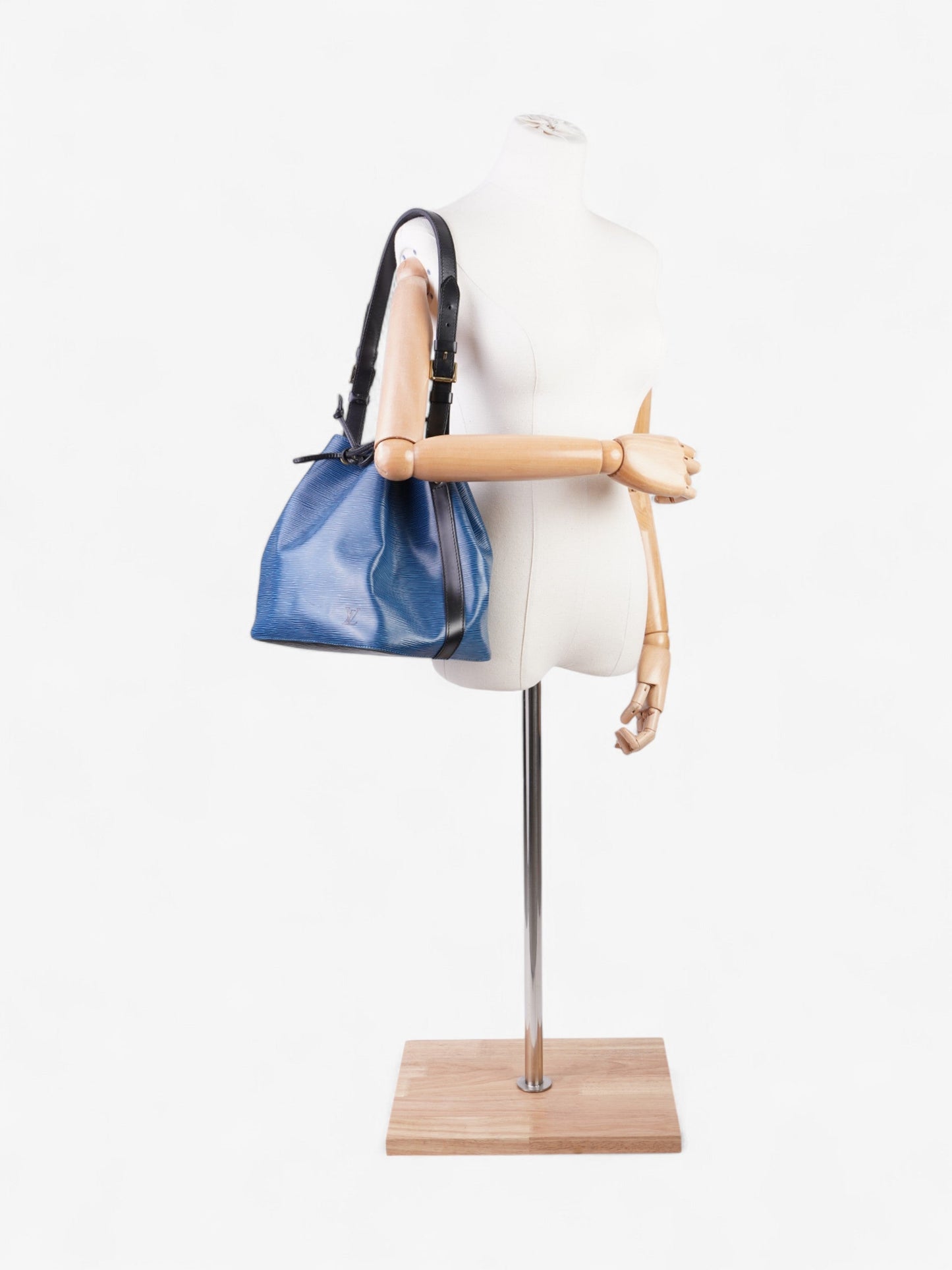 Louis Vuitton NoÃ¨  Blue / Black Epi Leather