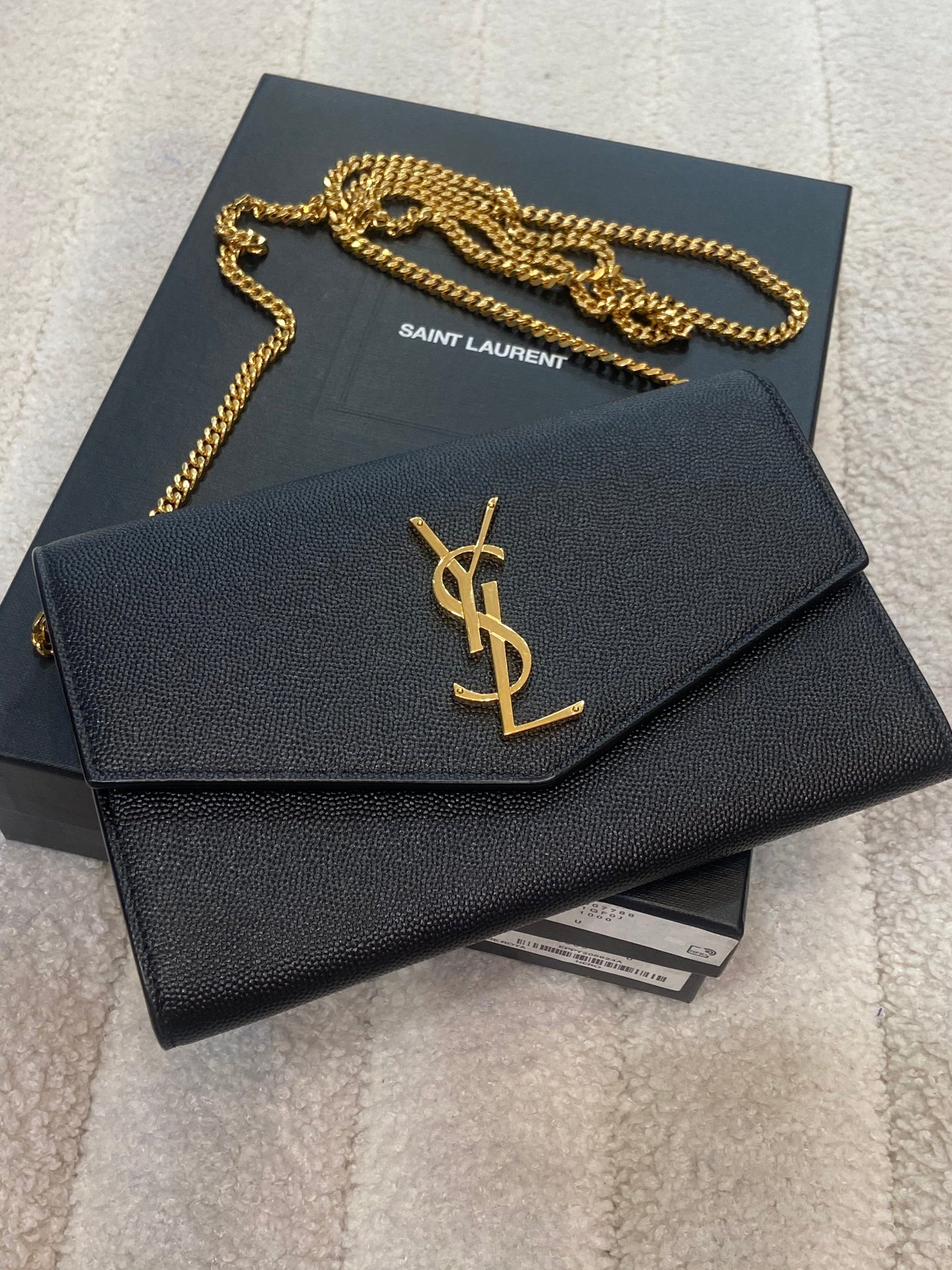 YSL GRAIN DE POUDRE LEATHER UPTOWN WALLET ON CHAIN