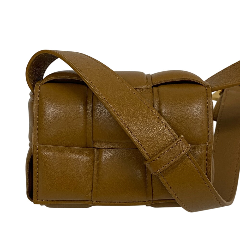 BOTTEGAVENETA Shoulder Bag 716648 leather beige cassette Candy Padded Women