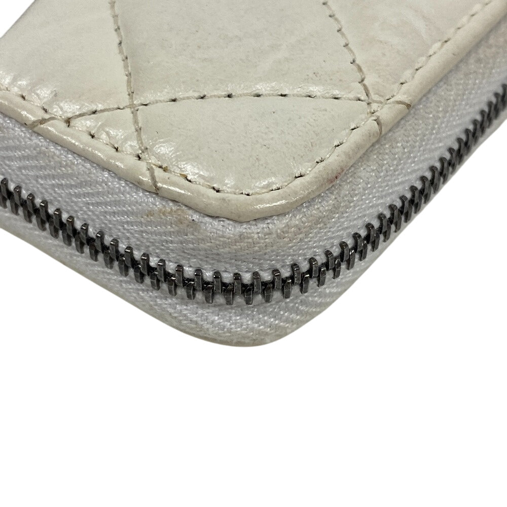 CHANEL Coin case leather white Gabriel doe