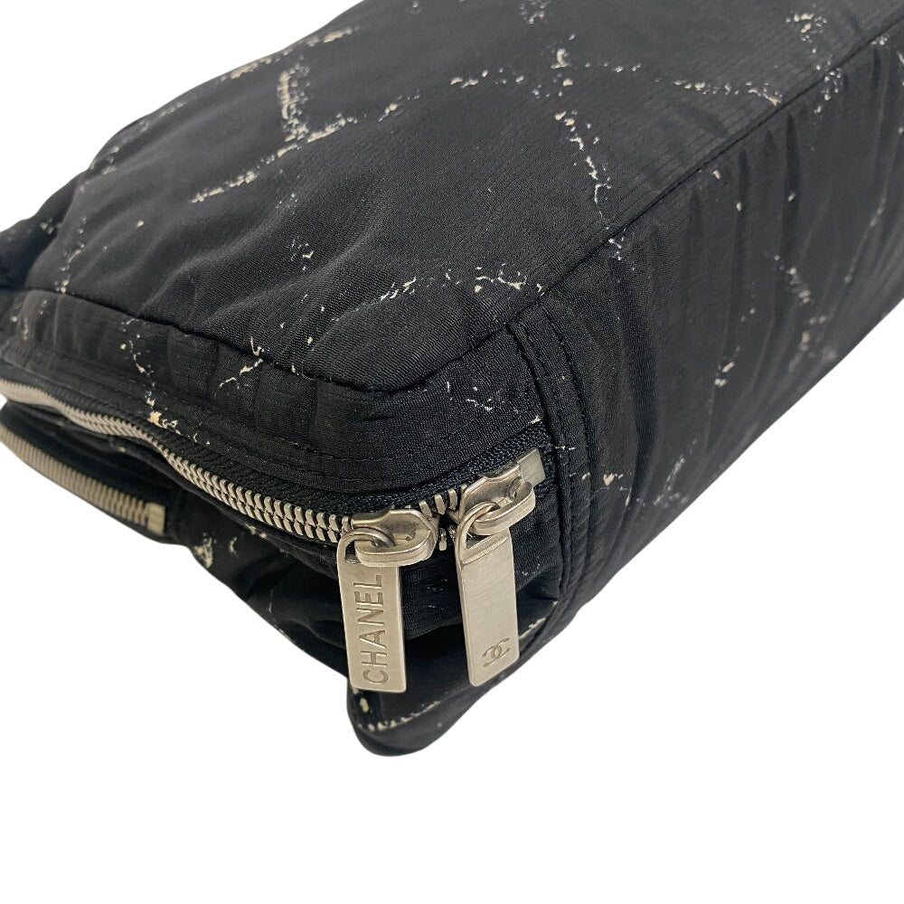 CHANEL Handbag Nylon, Canvas black Mini Boston Duffel bag Travel bag Grid pattern old travelline handbag Women