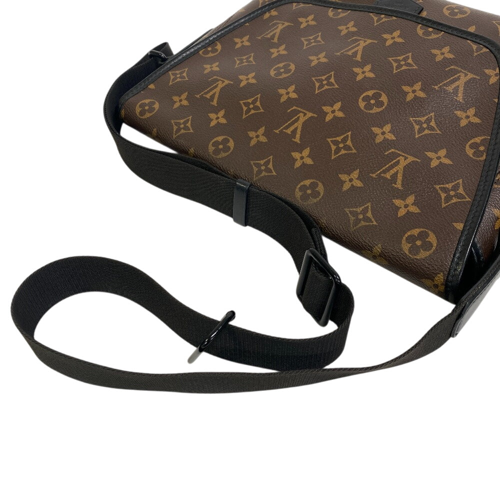 LOUIS VUITTON Shoulder Bag ï¼­45557 leather Brown Monogram Magnetic messenger