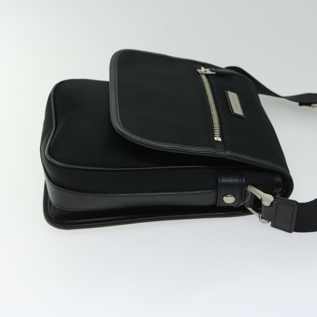 Luxury Burberry Shoulder Bag Nylon Black Auth bs12201