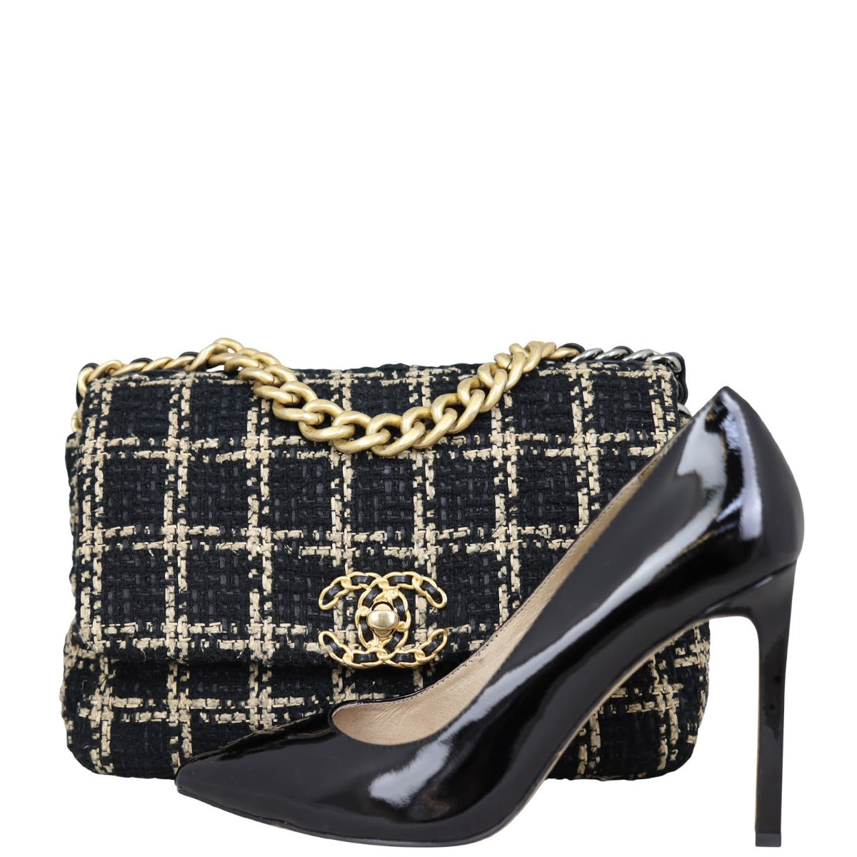 Chanel 19 Tweed Flap Bag Medium | Black