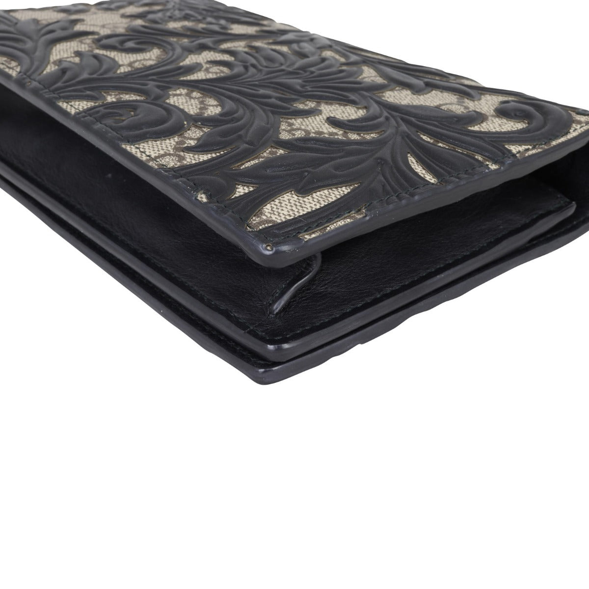 Gucci GG Supreme Arabesque Wallet on Chain
