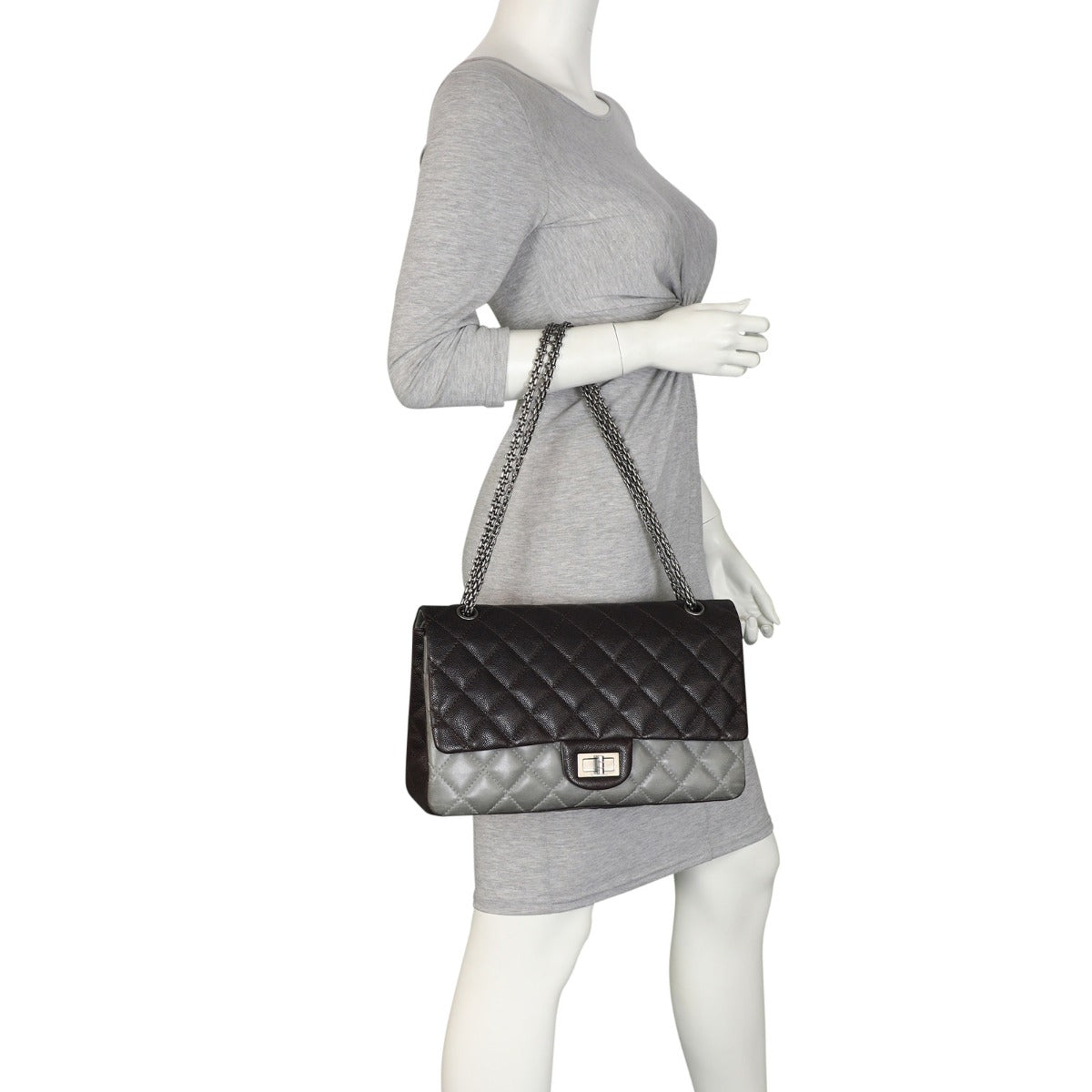 Chanel 2.55 Reissue 227 Double Flap Bag | Caviar 14 Series