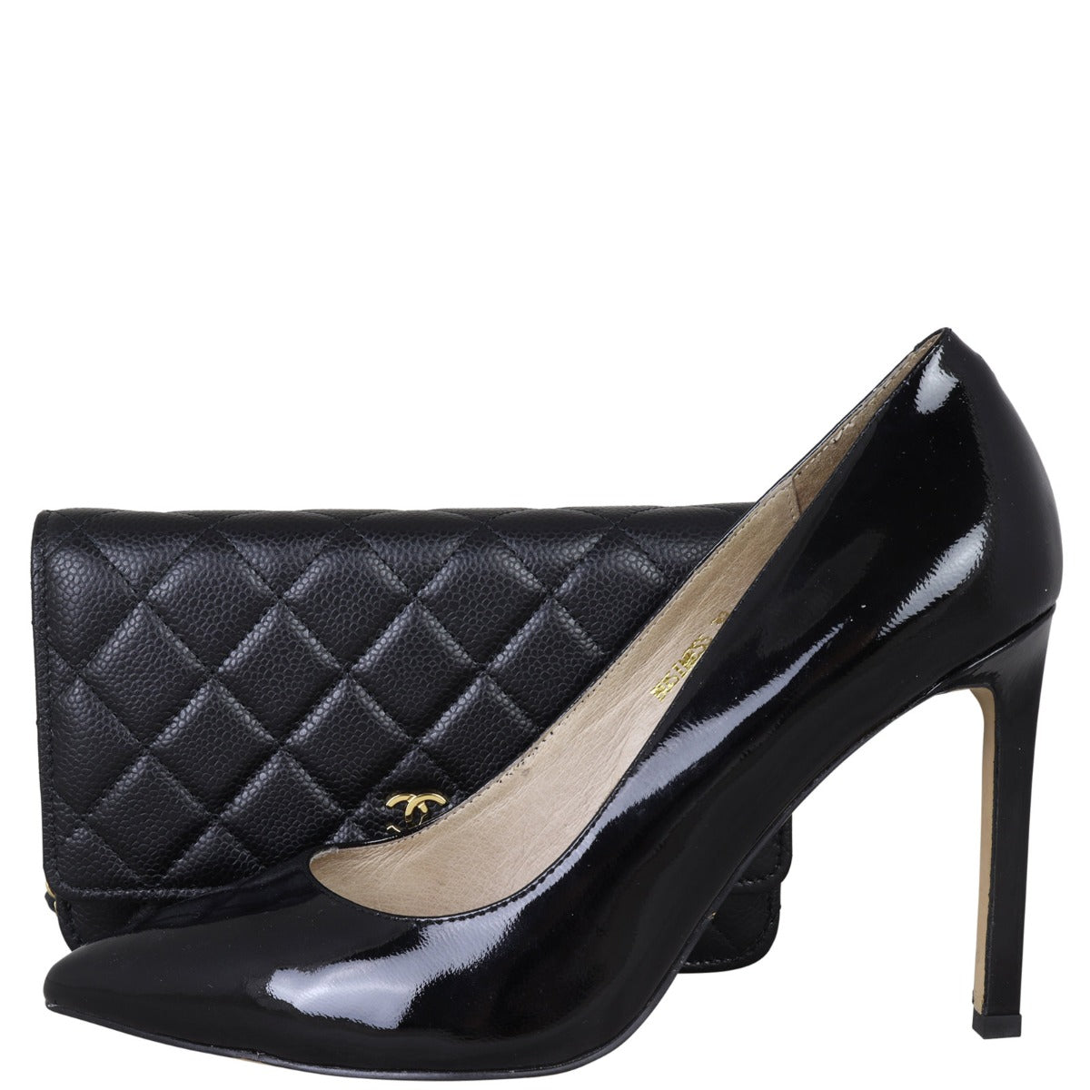 Chanel Classic Wallet on Chain | Caviar Gold Hardware