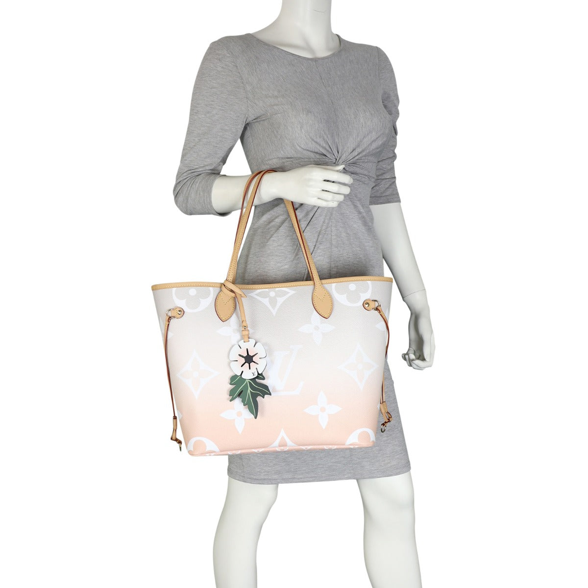 Louis Vuitton Neverfull MM Monogram Giant By the Pool