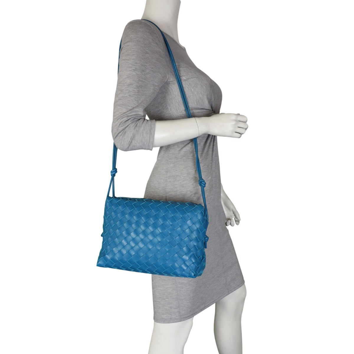 Bottega Veneta Intrecciato Loop Camera Bag Medium
