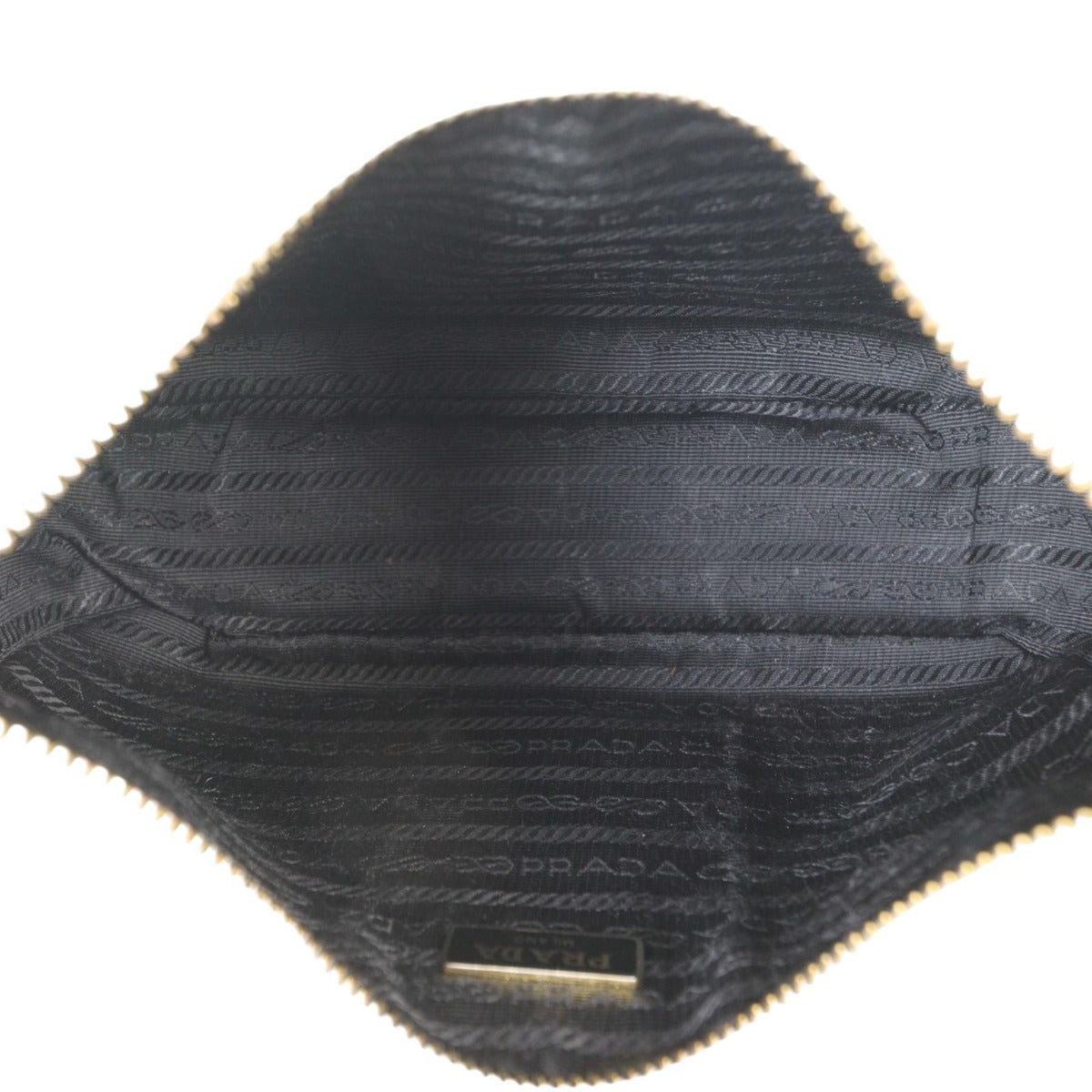 Prada Re-edition 2005 Saffiano Shoulder Bag