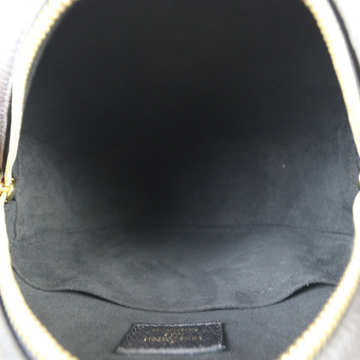 Louis Vuitton Boite Chapeau Souple MM Monogram Empreinte