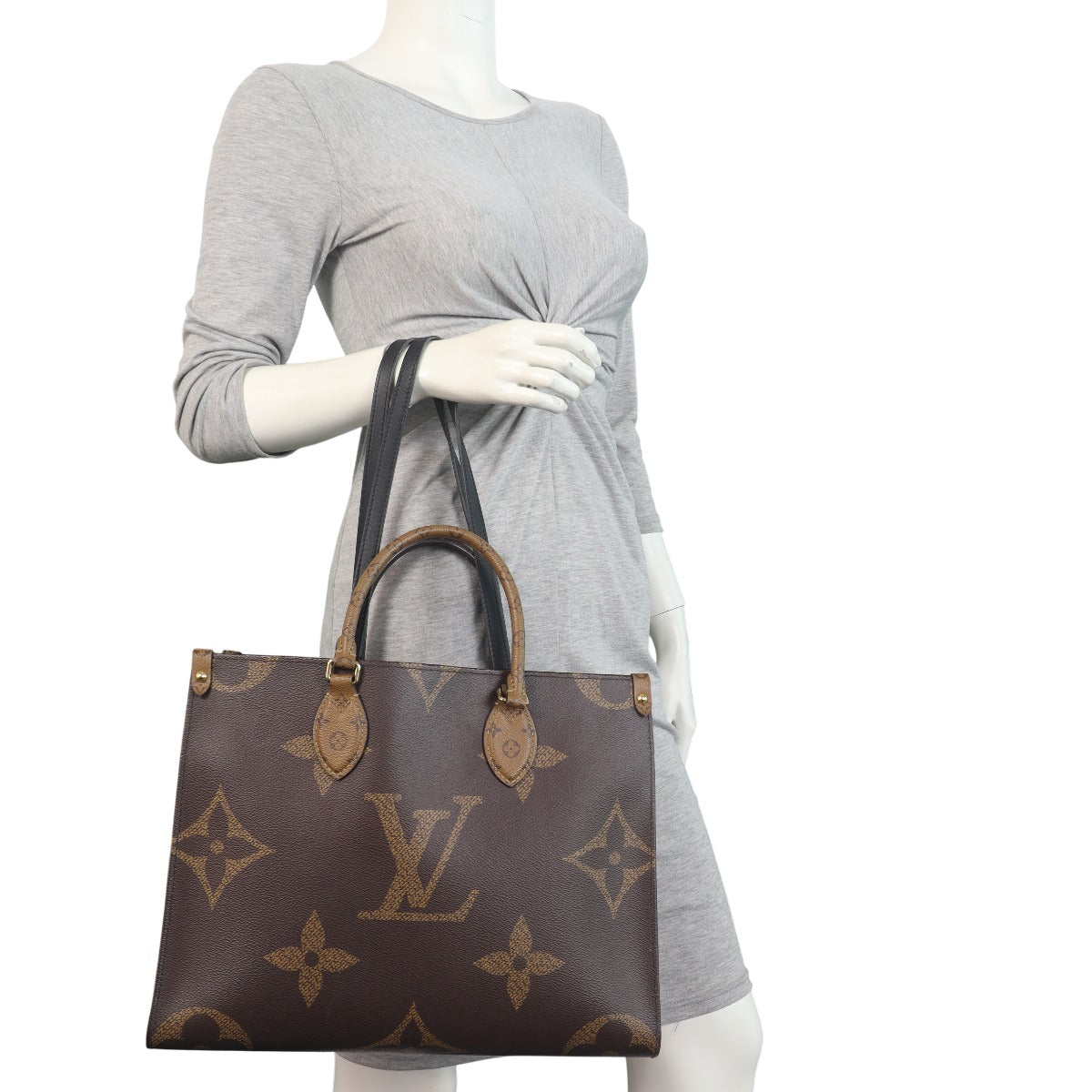Louis Vuitton OnTheGo MM Monogram Giant Reverse
