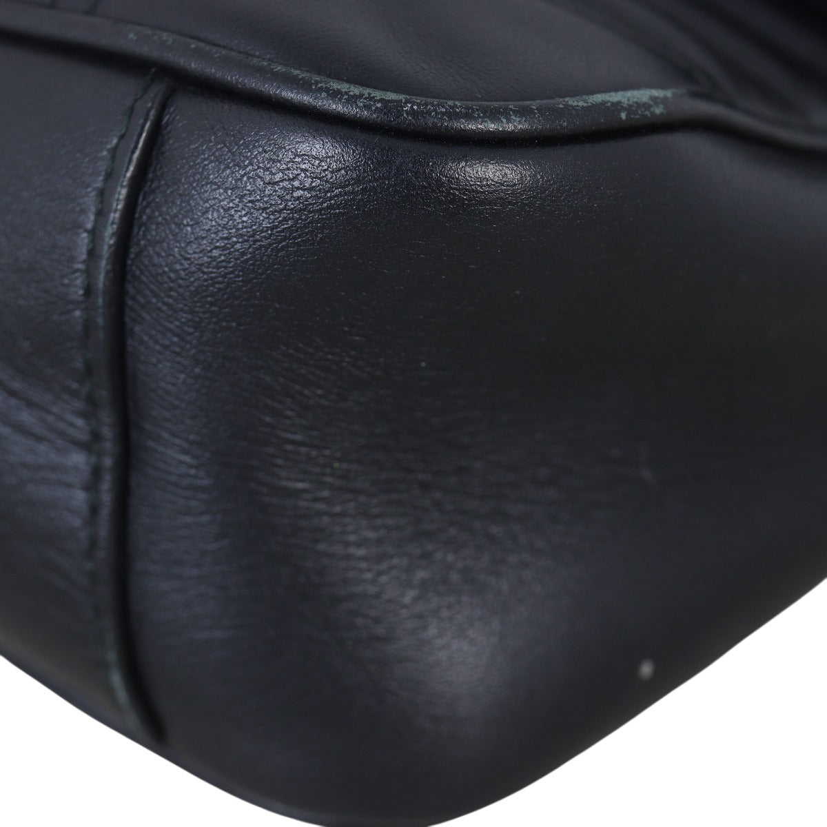 Gucci GG Marmont Matelasse Medium Shoulder Bag