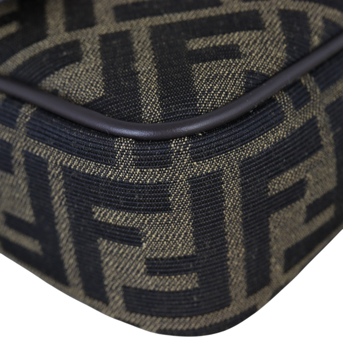 Fendi Baguette Chain Midi Bag