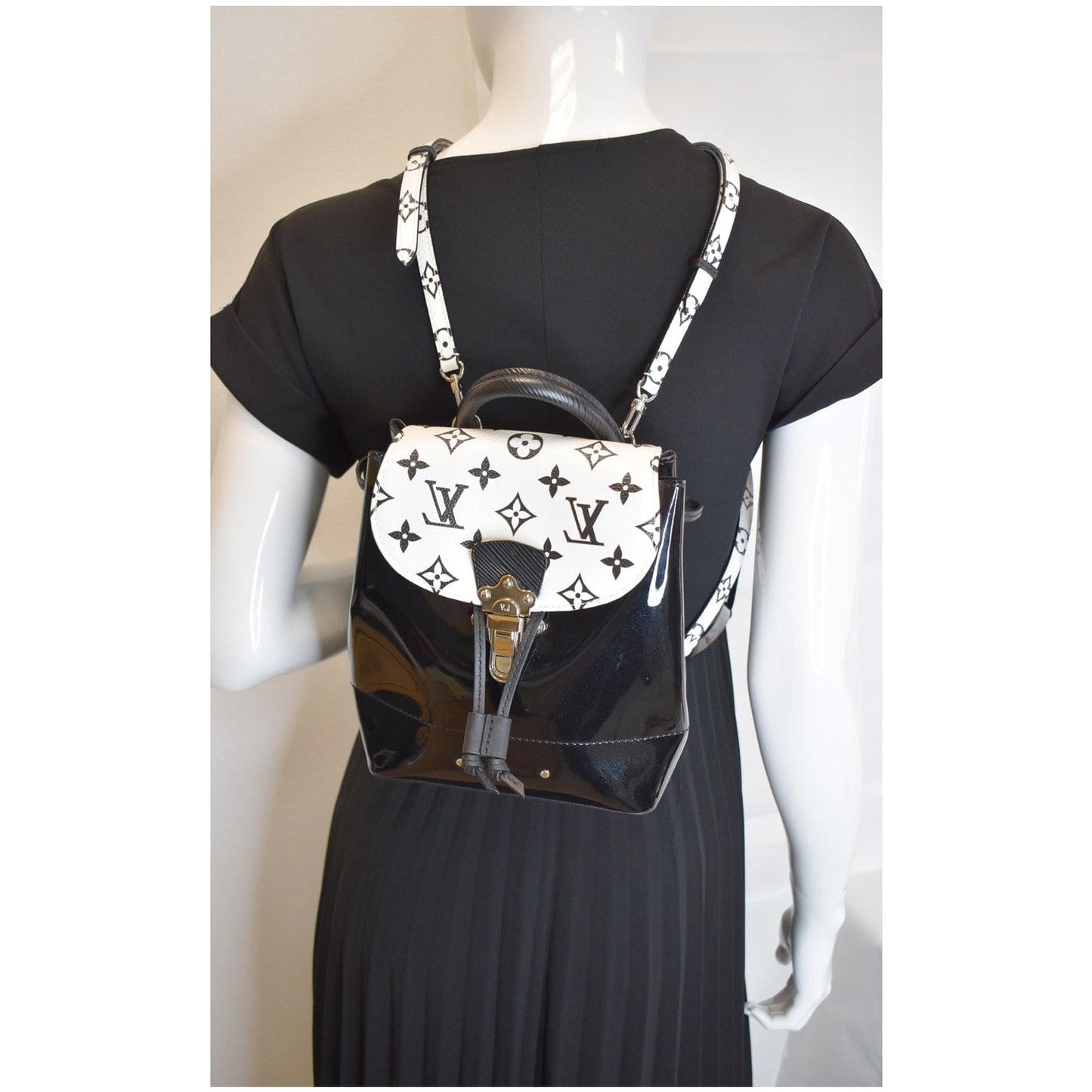 LOUIS VUITTON Hot Springs Monogram Vernis Leather Backpack Black/White