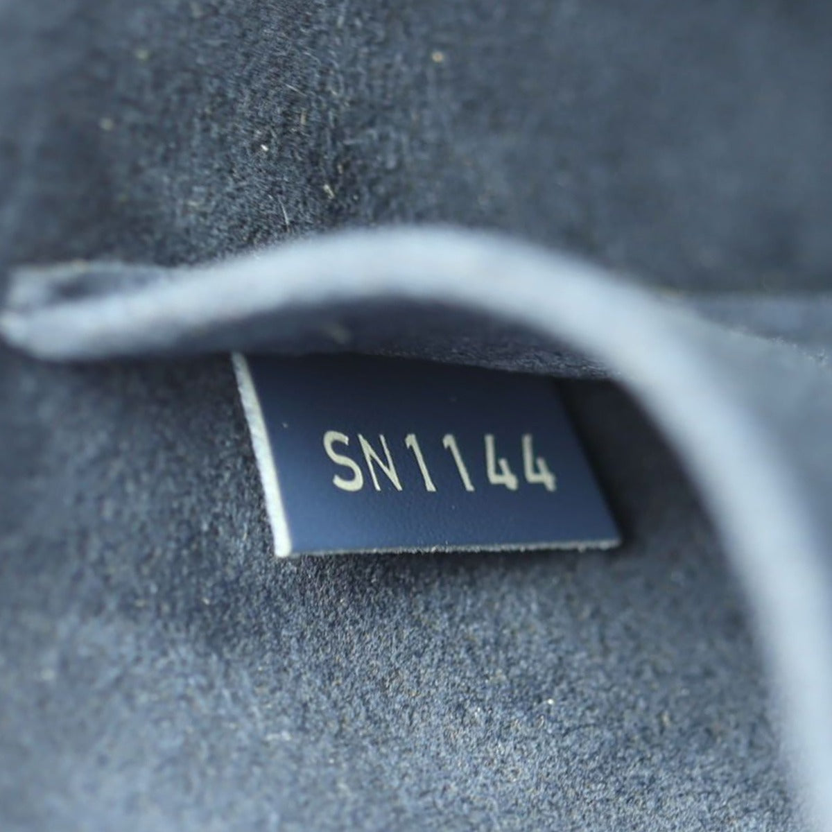 Louis Vuitton Alma MM Epi | Indigo Blue