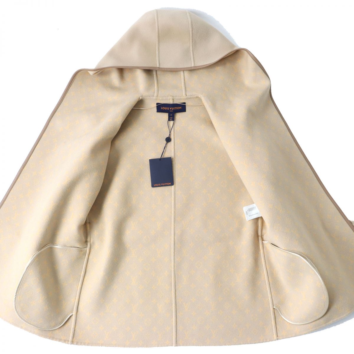 LOUIS VUITTON coat Outer: 99% wool, Outer: 1% silk, Lining: 53% rayon, Lining: 47% cupra, Leather part: sheepskin beige Women 38