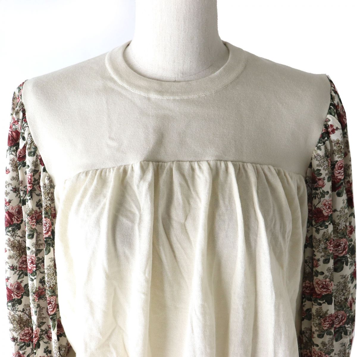 LOUIS VUITTON knit Main: 33% wool, Main: 32% cashmere, Main: 28% silk, Main: 5% nylon, Main: 2% polyurethane, Part: 100% silk Light beige x multicolor Women S