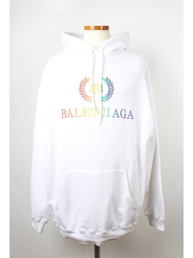 Luxury Balenciaga Trending 2025 Rainbow Laurel Hood M