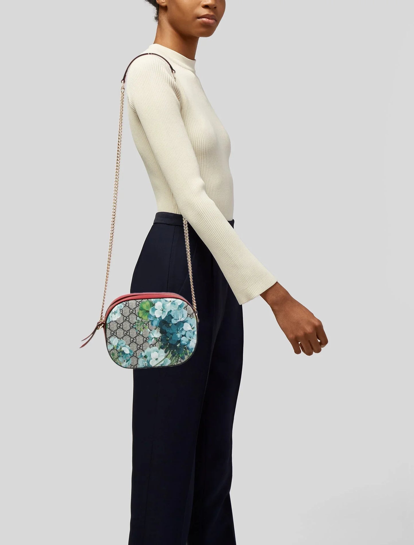 GUCCI GG SUPREME CROSSBODY BAG