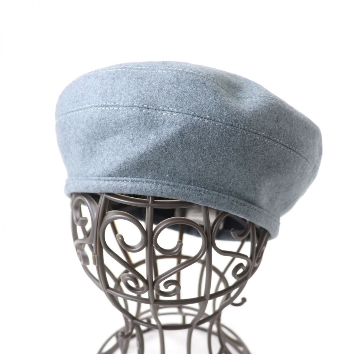 HERMES beret Outer: 100% cashmere, Lining: 65% rayon, Lining: 35% silk, Part: 100% polyester gray Women 58