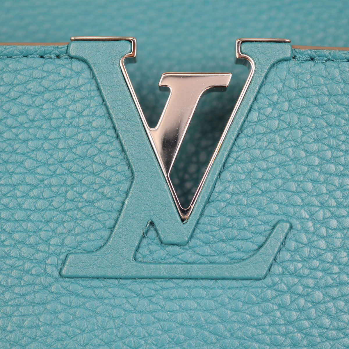 Louis Vuitton Capucines MM
