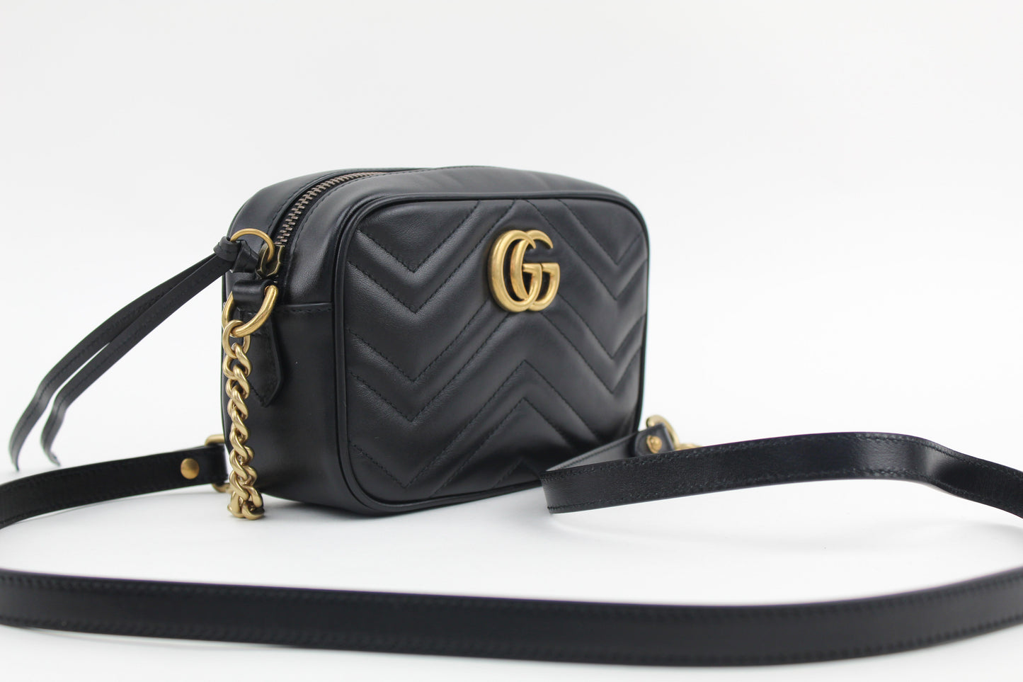 Gucci GG Marmont Matelasse Mini Crossbody Bag