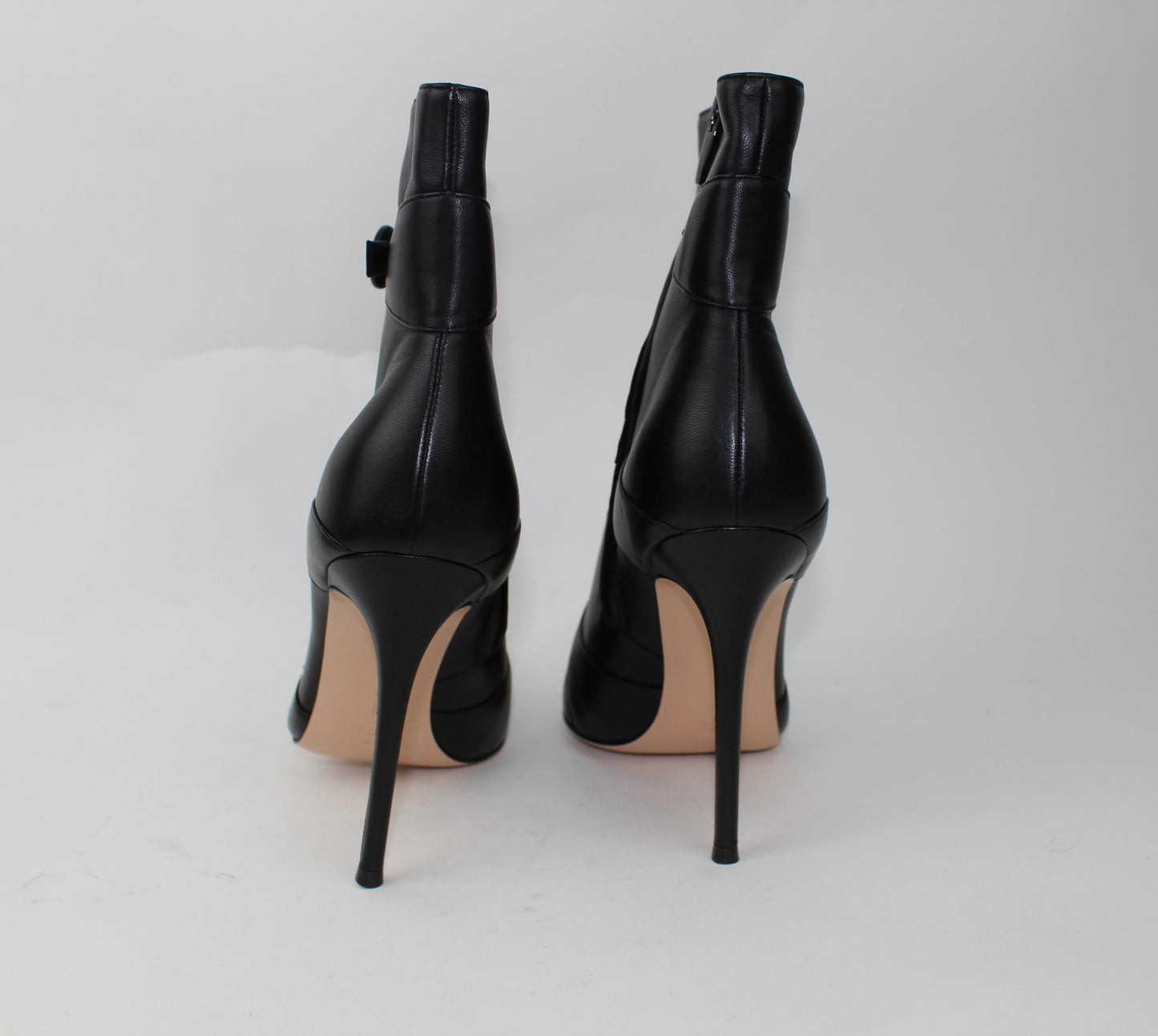 GIANVITO ROSSI ROBIN