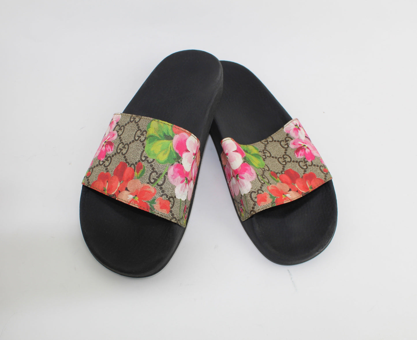GUCCI GG BLOOMS SUPREME SLIDE SANDAL