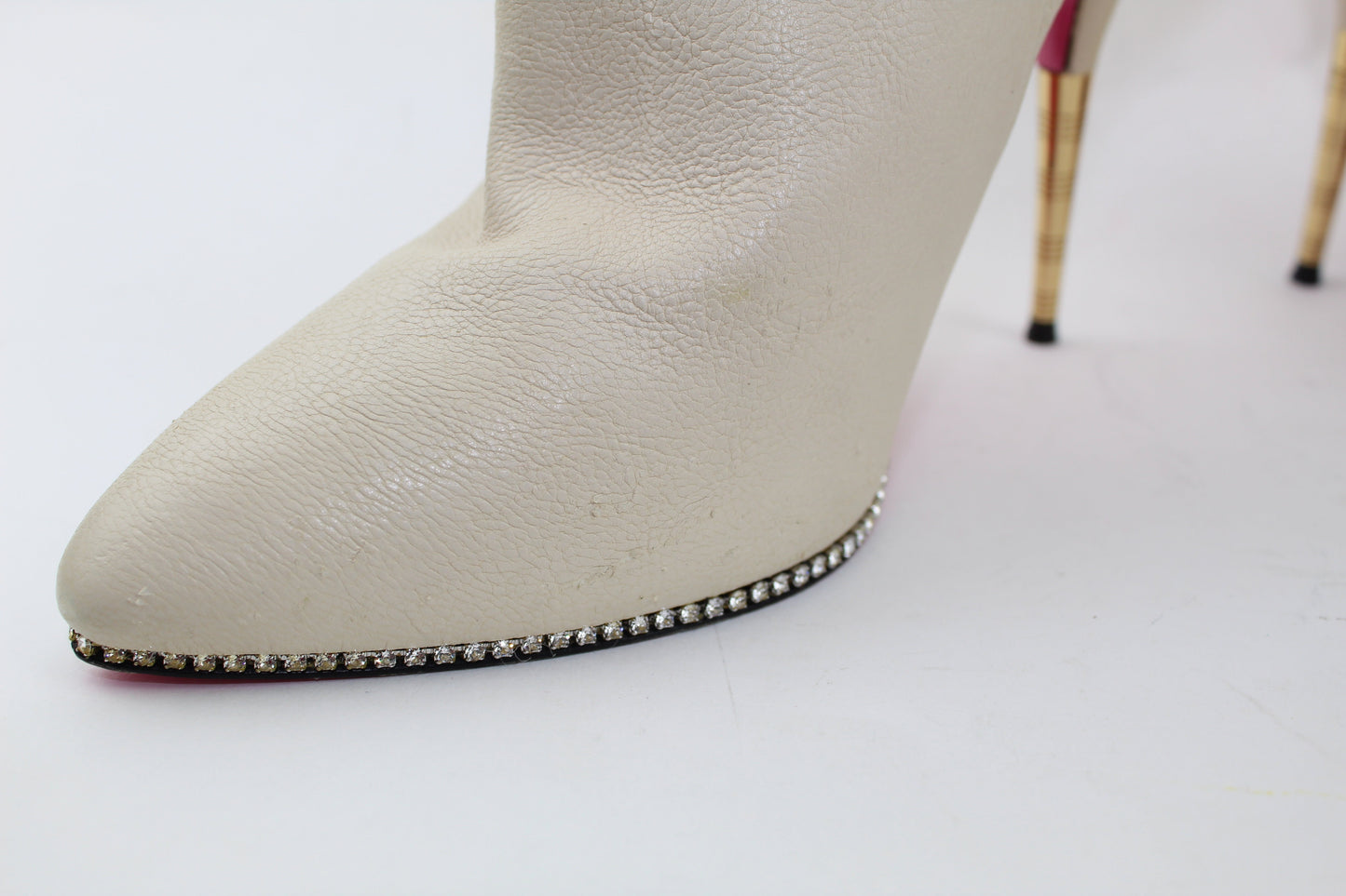 GUCCI FOSCA FLORAL-EMBROIDERED LEATHER BOOT SIZE 39