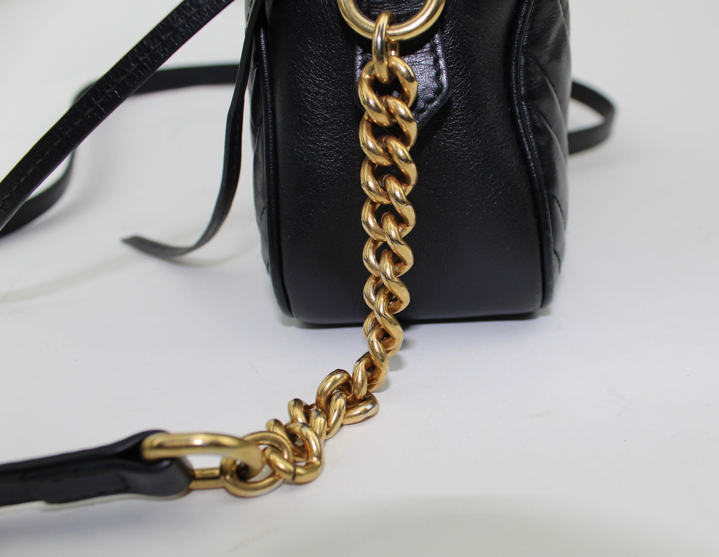 GUCCI GG MATÈLASSE CAMERA BAG