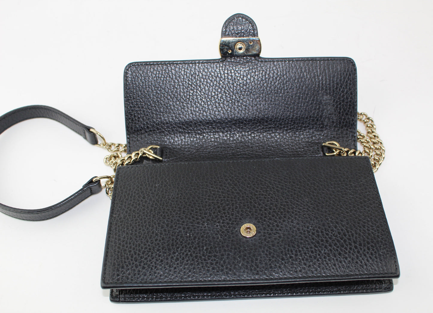 GUCCI INTERLOCKING WALLET ON CHAIN