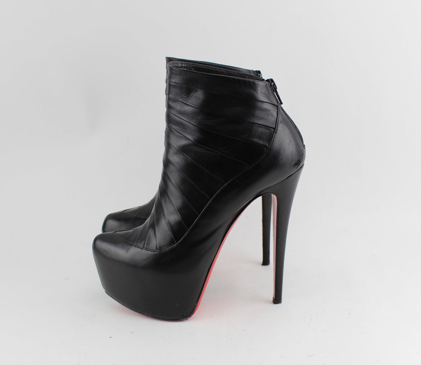 CHRISTIAN LOUBOUTIN AMOR NAPPA BOOTIES SIZE 39.5