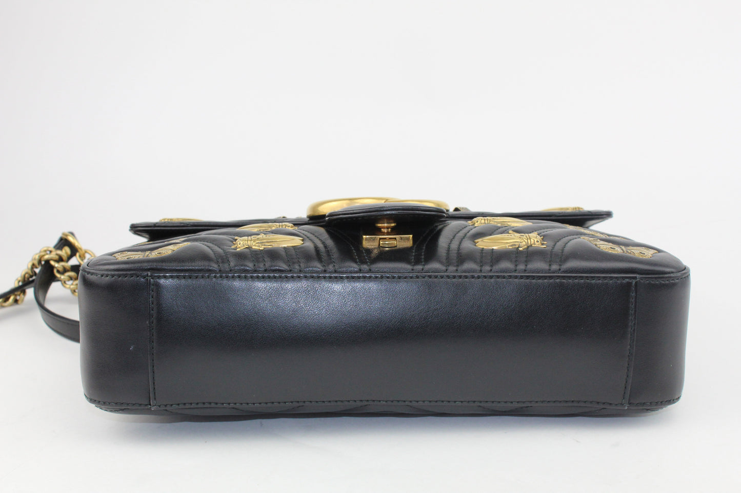 Gucci GG Marmont Medium Matelasse Shoulder Bag