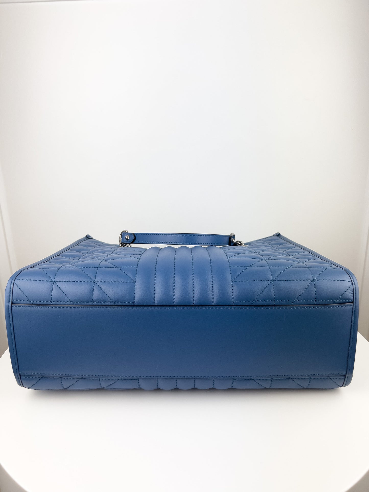 Gucci GG Marmont medium tote blue