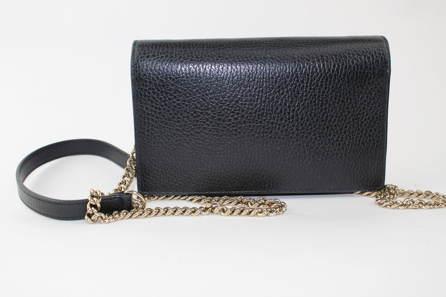 GUCCI INTERLOCKING WALLET ON CHAIN