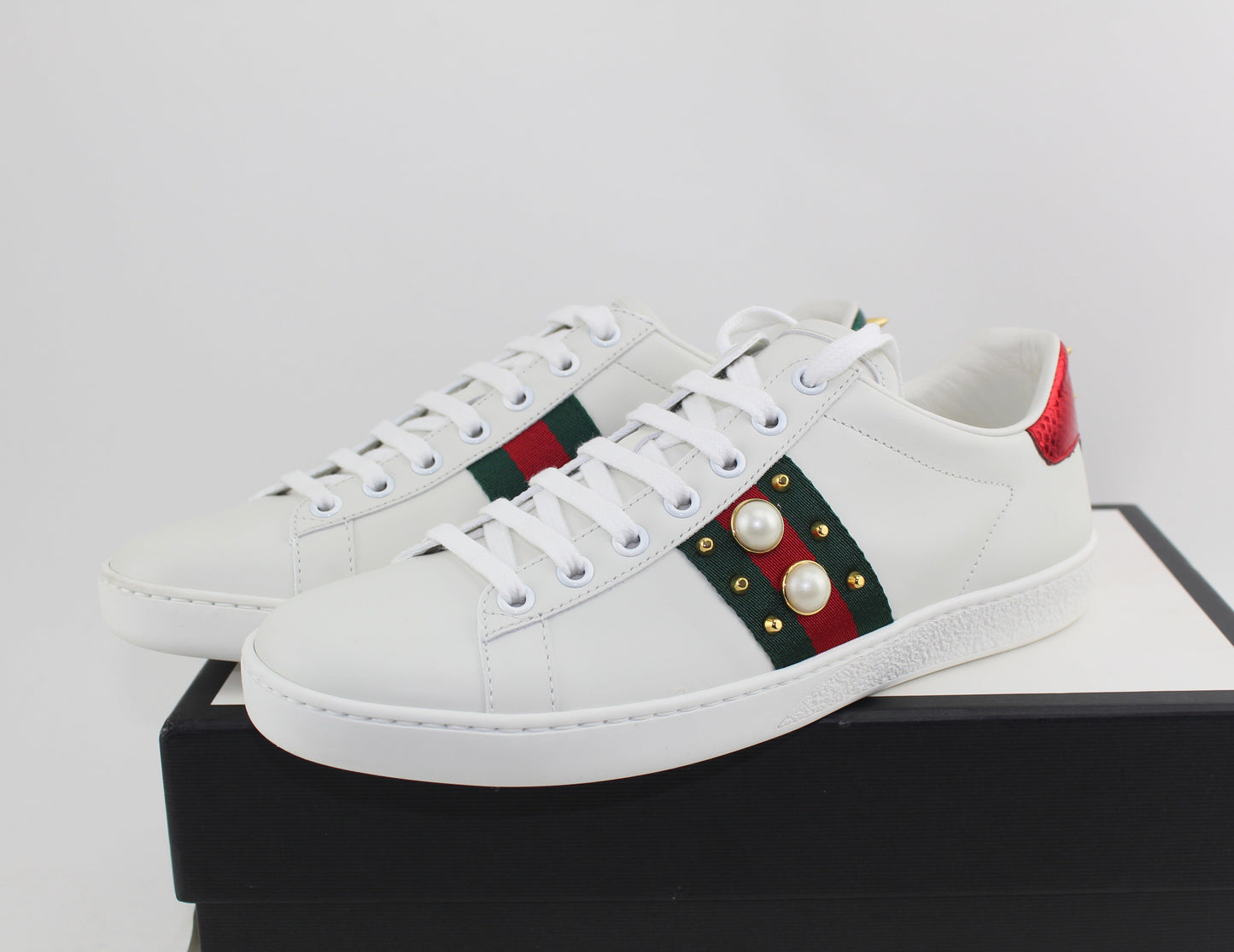 GUCCI ACE STUDDED LEATHER SNEAKERS SIZE 37.5