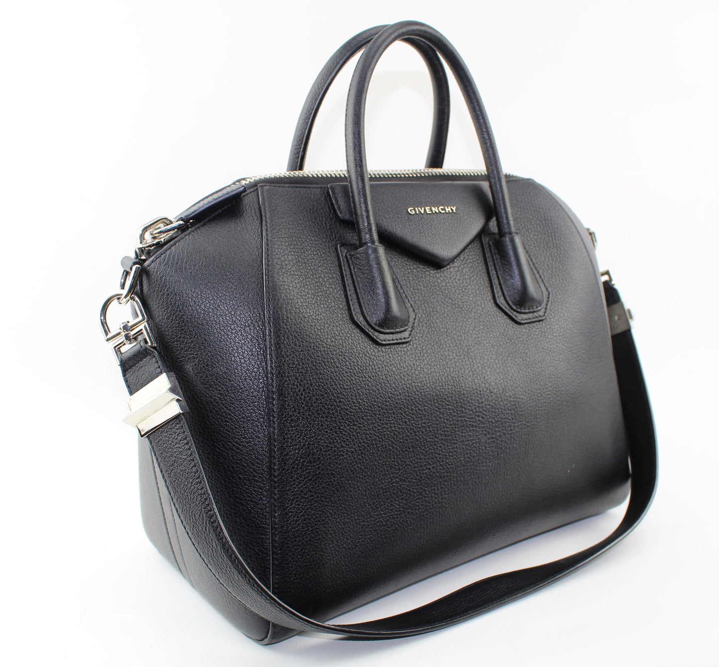 GIVENCHY MEDIUM ANTIGONA TOTE
