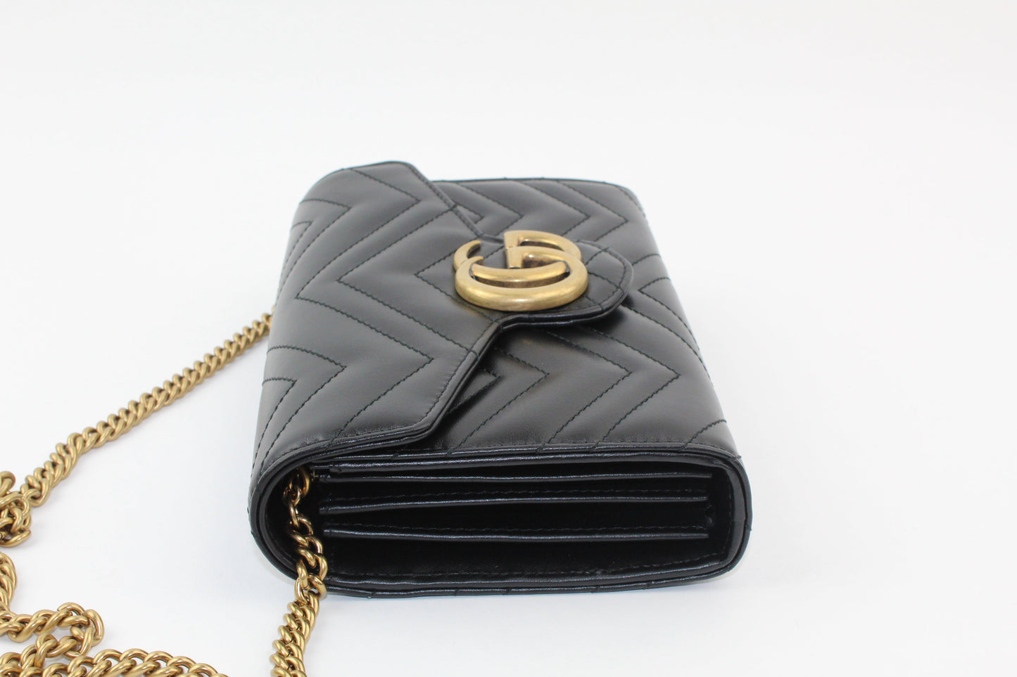 Gucci Gg Marmont Matelasse Mini Chain Bag