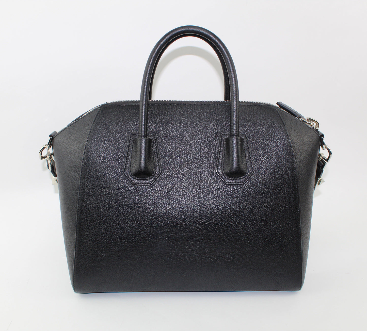 GIVENCHY MEDIUM ANTIGONA TOTE