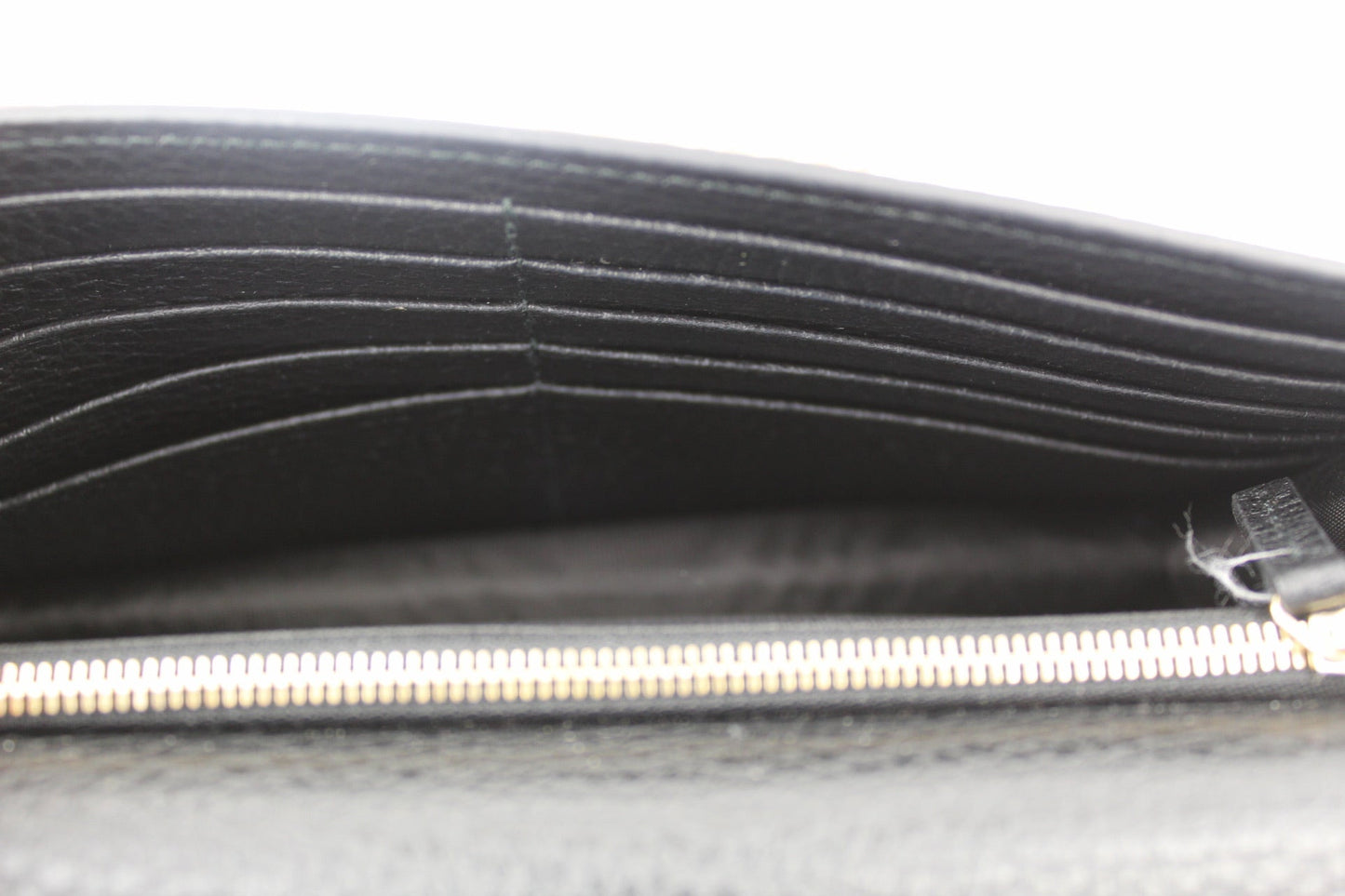 GUCCI GG MARMONT LEATHER CHAIN BAG BLACK