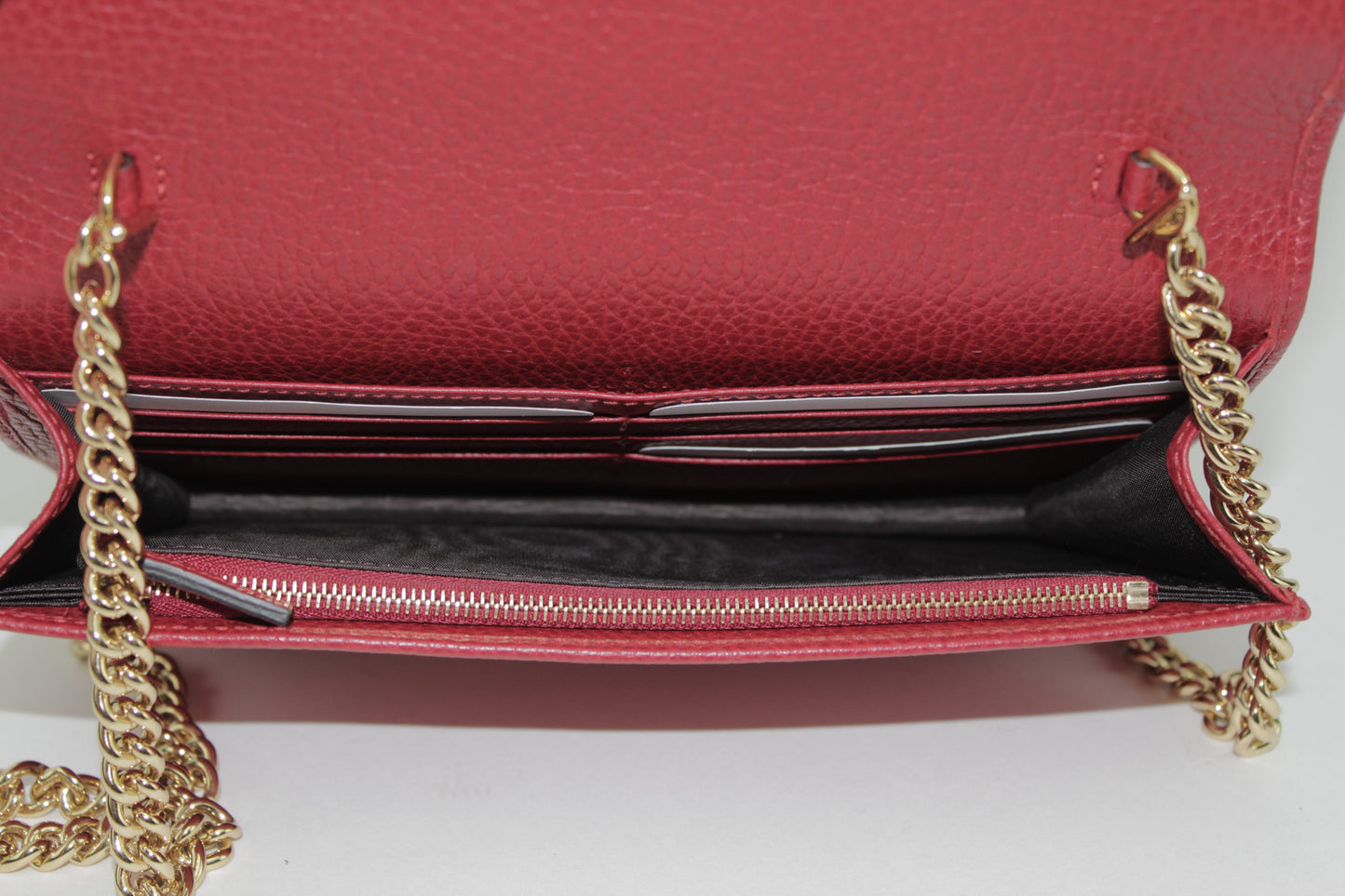 GUCCI GG MARMONT WALLET ON CHAIN
