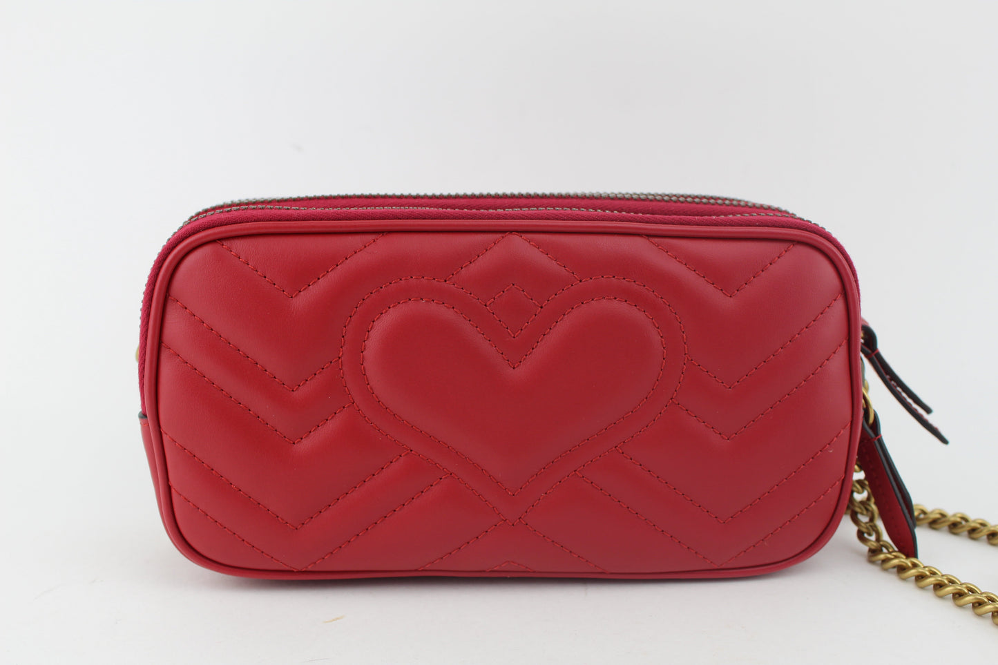 GUCCI GG MARMONT MATELASSE CROSSBODY BAG RED