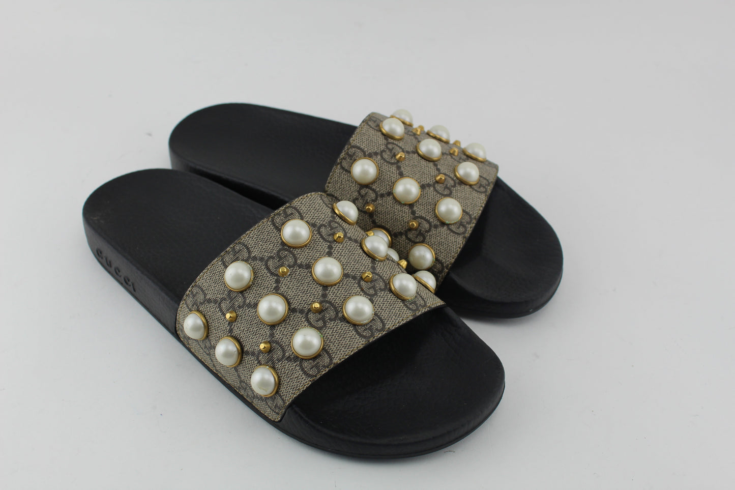 Gucci GG Pearl Slides
