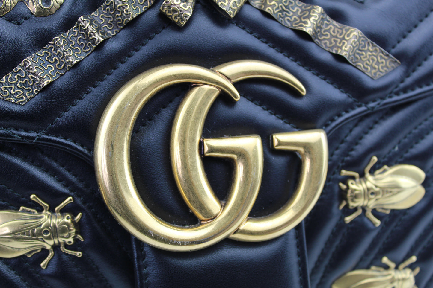 Gucci GG Marmont Medium Matelasse Shoulder Bag