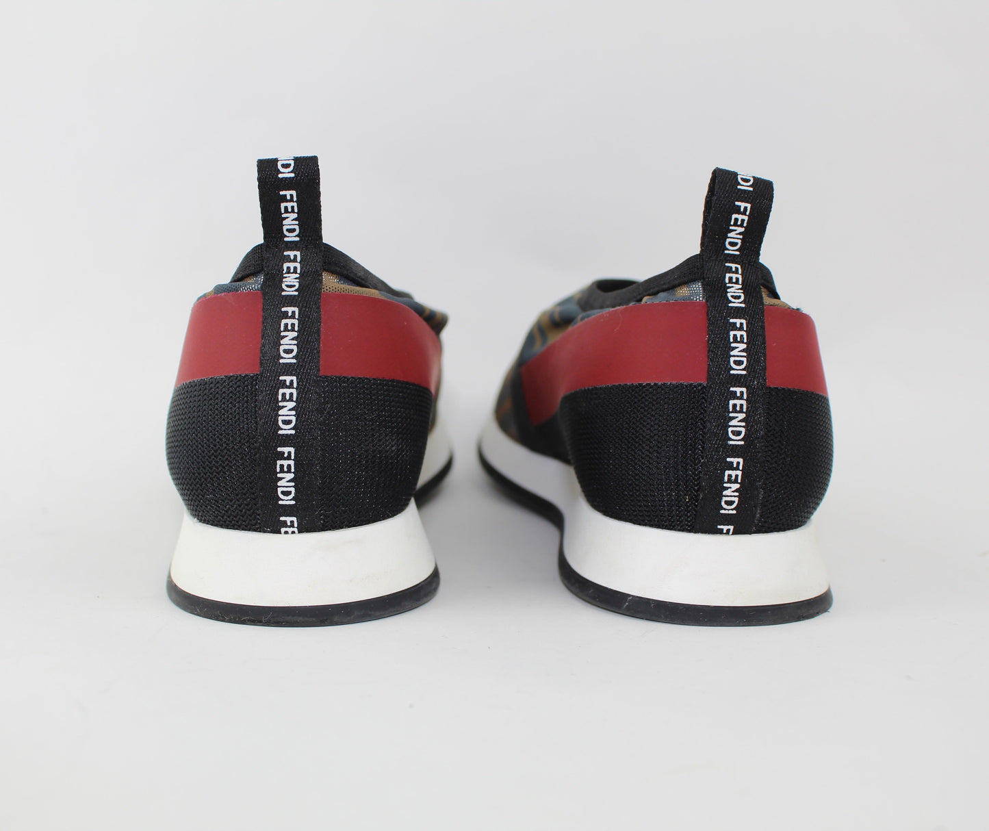 FENDI RUNWAY MESH FF TRAINER SNEAKERS SIZE 39