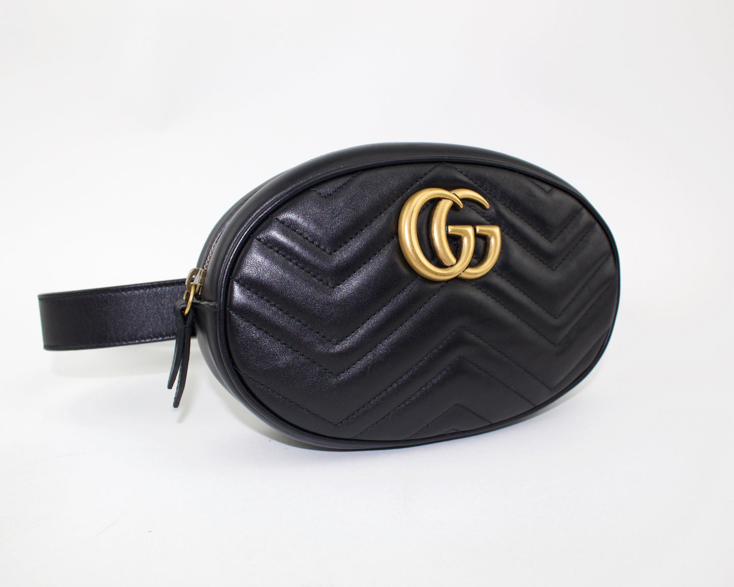 GUCCI GG MARMONT MATELASSÉ LEATHER BELT BAG