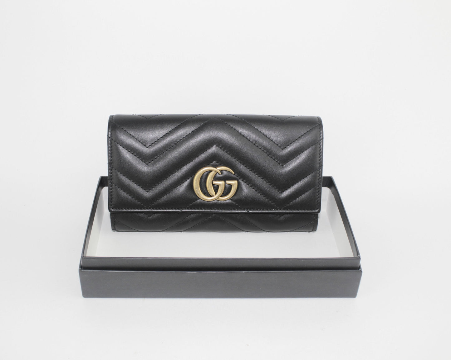GUCCI GG MARMONT QUILTED WALLET