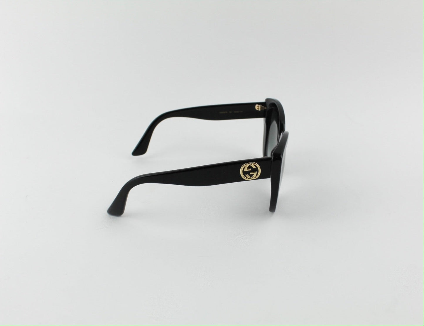 GUCCI BLACK SUNGLASSES