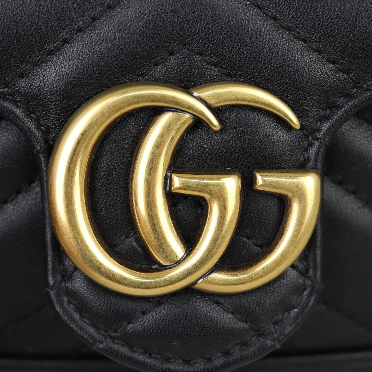 Gucci GG Marmont Super Mini Shoulder Bag